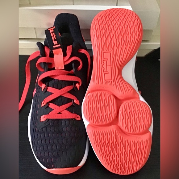 Nike Lebron witness v (new,without original box) - Picture 14 of 15